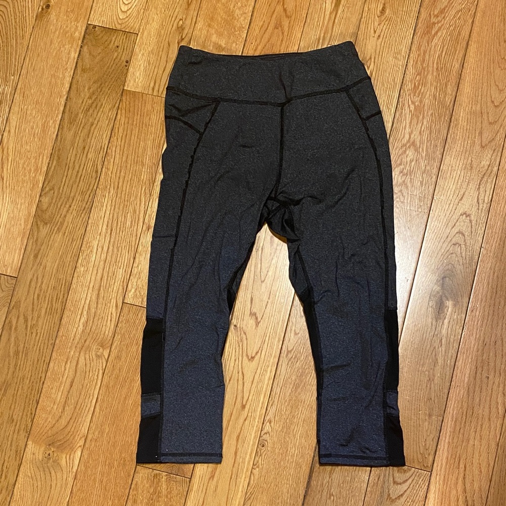 Kyodan Capri Grey and Black Leggings
